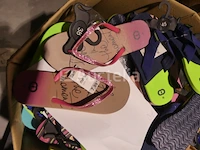 70 veelkleurige strandschoenen - afbeelding 3 van  7