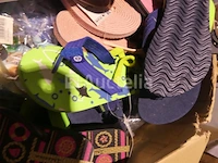 70 veelkleurige strandschoenen - afbeelding 5 van  7