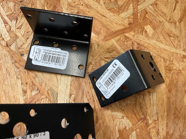 70 zwarte hoek verbinders - afbeelding 6 van  6