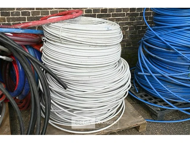 ± 700 meter tira-fix 16x2 rbm vloerverwarmingsleiding - afbeelding 1 van  2