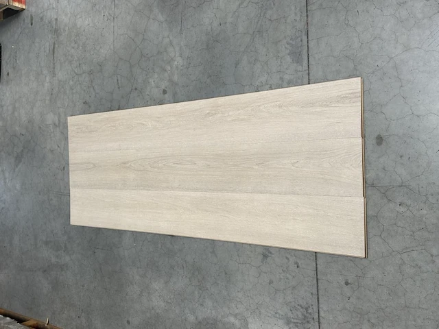 70,56 m2 laminaatvloer 12mm krono - afbeelding 1 van  3