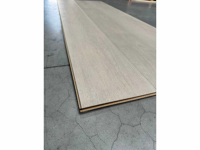 70,56 m2 laminaatvloer 12mm krono - afbeelding 3 van  3