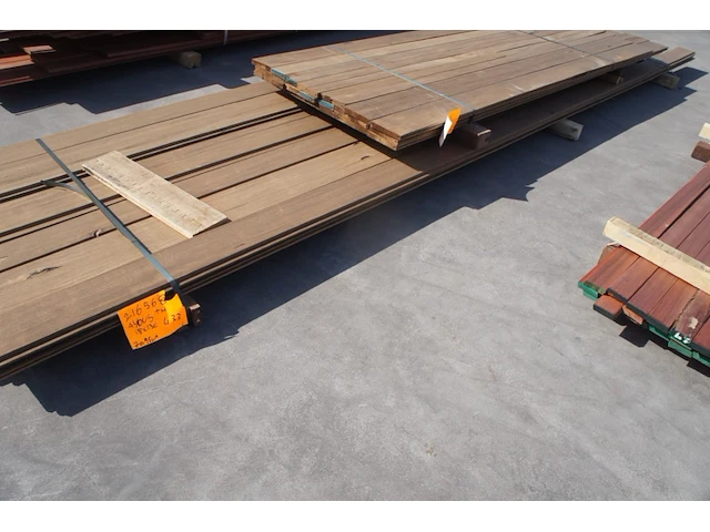 70,95 lm ayous thermo gevelbekleding - afbeelding 1 van  4