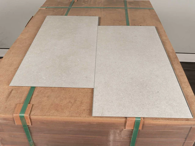 71 m2 pvc-click tegel - 638 x 310 x 4,5 mm - afbeelding 3 van  4