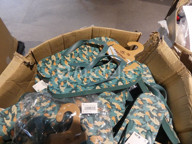 71 strandschoenen - afbeelding 2 van  4