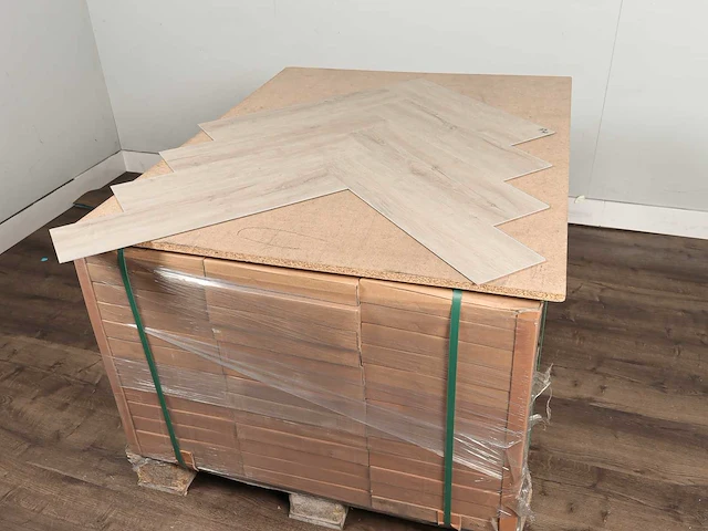 73 m2 pvc spc click visgraat met xps onderlaag - 610 x 150 x 5 mm - afbeelding 4 van  4