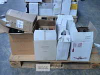 ±74 flessen inhoud pallet div soorten wijnen - afbeelding 1 van  6