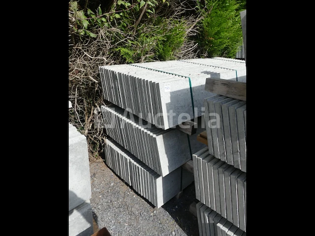 75 betonplaten voor tuinomheining - afbeelding 5 van  5