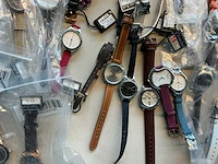 75 diverse horloges olivier strelli - afbeelding 2 van  17