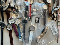 75 diverse horloges olivier strelli - afbeelding 3 van  17