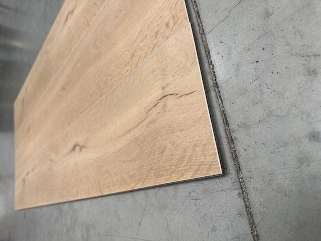 75,48 m² laminaatvloer 8mm - afbeelding 2 van  3