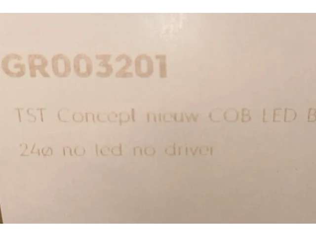 76 spots - afbeelding 2 van  2