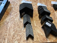 76 zwarte hoek verbinders - afbeelding 2 van  5