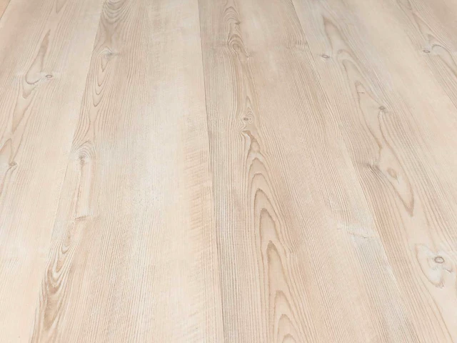 77 m2 pvc dryback plank - 1200 x 180 x 2 mm - afbeelding 1 van  4