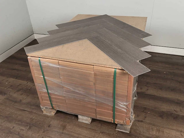 77 m2 pvc spc click visgraat - 750 x 150 x 5 mm - afbeelding 4 van  4