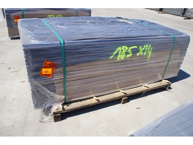 77,70 m² eiken planchetten 14mm - afbeelding 1 van  6