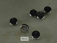 ±78 doosjes nagels voor stoelbekleding - afbeelding 2 van  3