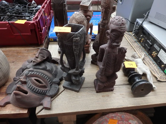 7x congolese masker en beelden - afbeelding 1 van  3