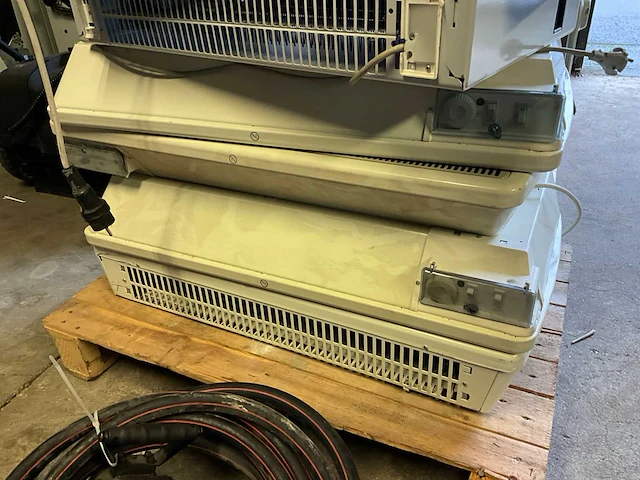7x convector dimplex plx3000 + 4 diverse verwarmingselementen - afbeelding 6 van  8