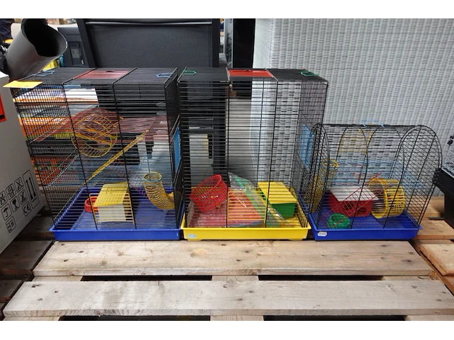 7x diverse hamsterkooien - afbeelding 1 van  3