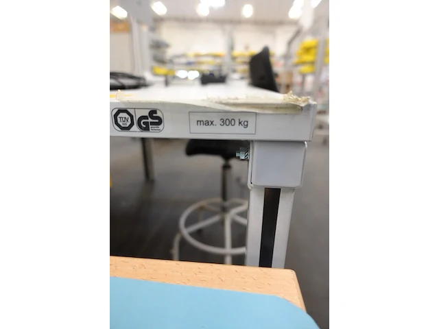 7x diverse tafels - afbeelding 4 van  7