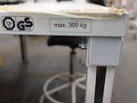 7x diverse tafels - afbeelding 4 van  7