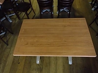 7x houten tafel vv metalen voet - afbeelding 2 van  3