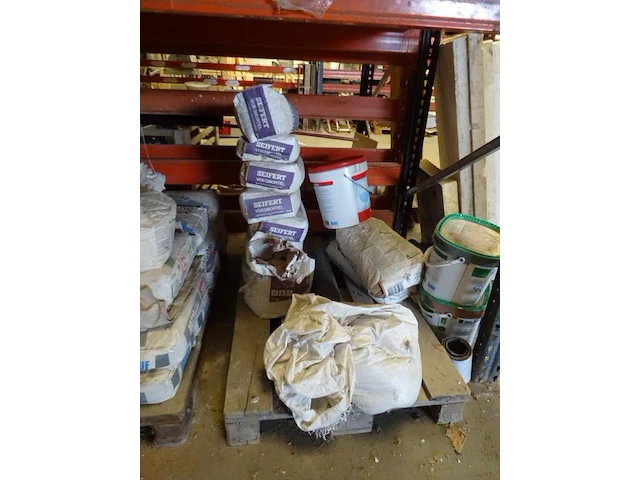7x pallet bouw materialen - afbeelding 4 van  17