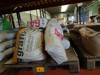7x pallet bouw materialen - afbeelding 7 van  17