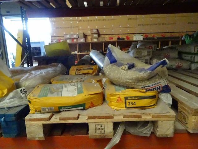 7x pallet bouw materialen - afbeelding 12 van  17