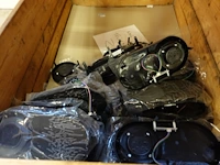 7x pallet diverse onderdelen laadpaalproductie - afbeelding 8 van  15