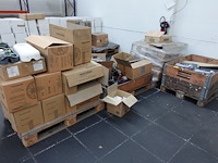 7x pallet elektrische onderdelen laadpaalproductie - afbeelding 1 van  12