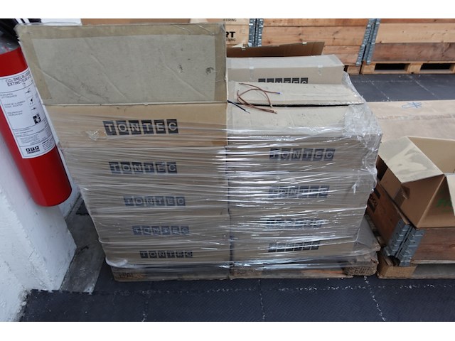 7x pallet elektrische onderdelen laadpaalproductie - afbeelding 11 van  12