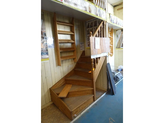 7x toonzaalmodel trappen - afbeelding 6 van  10