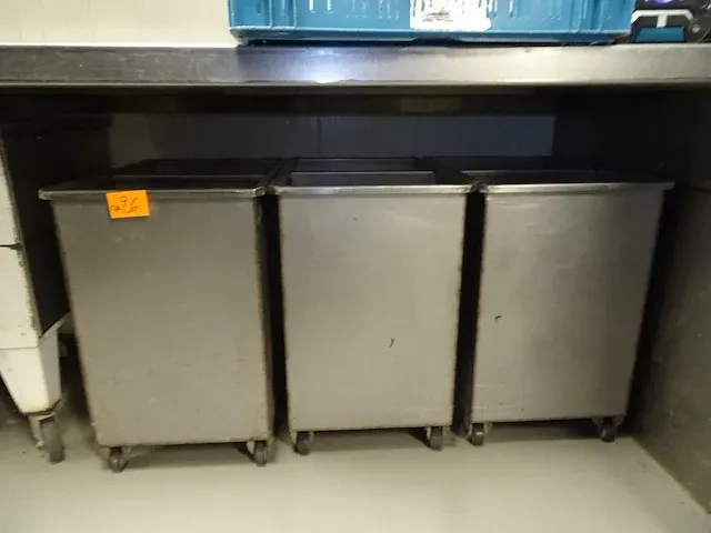 7x verrijdbare inox grondstofbank - afbeelding 1 van  2