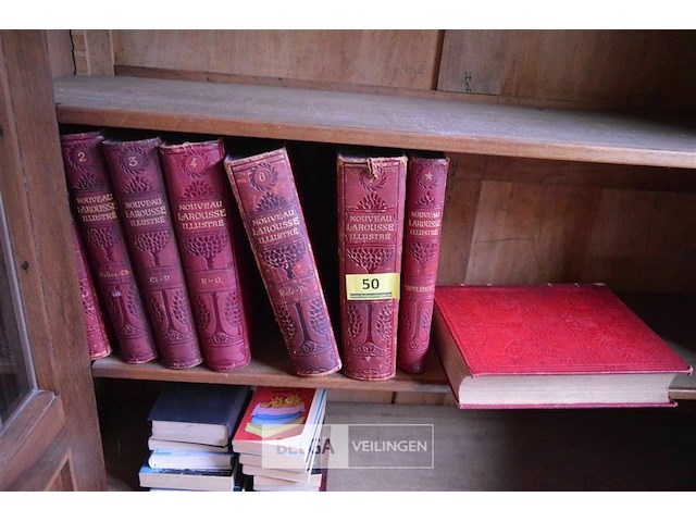 8 delen van de encyclopedie nouveau larousse illustré - afbeelding 1 van  6