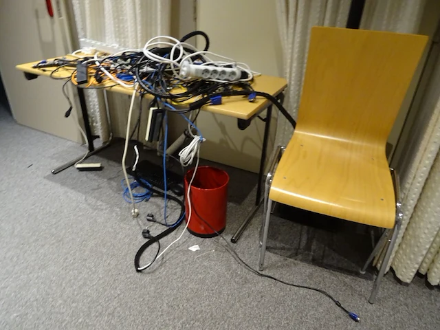 8-delige vergadertafel + 20x stoel - afbeelding 2 van  7