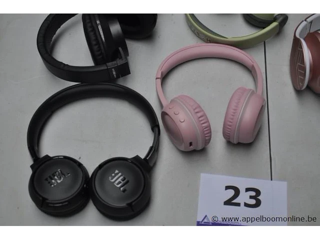 8 div headphones wo jbl, zonder kabel, werking niet gekend - afbeelding 3 van  3