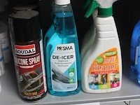 8 diverse bussen onderhoudsproducten - afbeelding 1 van  1