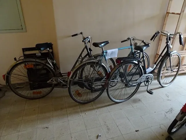 8 diverse fietsen - afbeelding 4 van  5