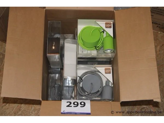 8 diverse hanglampen vellight - afbeelding 1 van  2