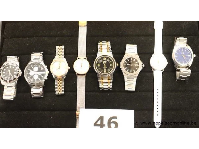 8 diverse horloges wo armani, cluse, atoio vegas, fossil enz - afbeelding 1 van  4