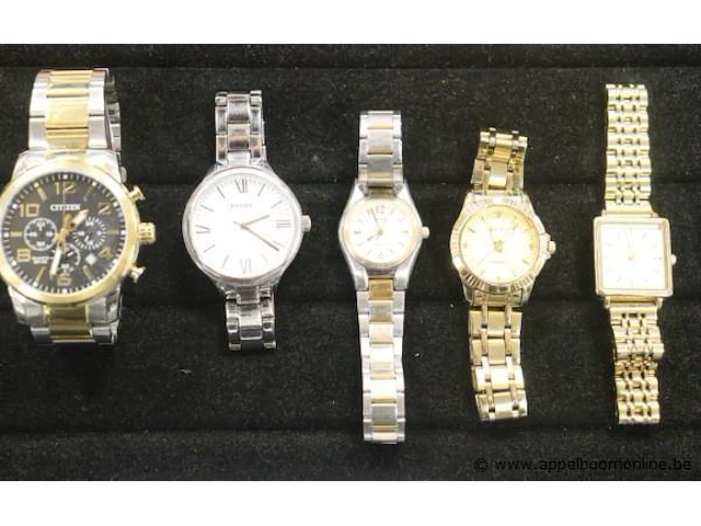 8 diverse horloges wo citizen, fossil, casio enz - afbeelding 3 van  4