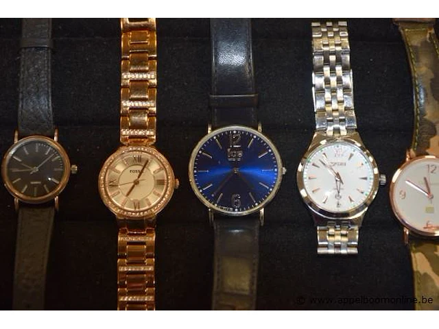 8 diverse horloges wo coach, fossil, ann klein, laroche enz - afbeelding 2 van  3