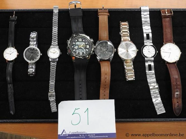 8 diverse horloges w.o. dw, venizi, titan, nine west, q&q, emperio - afbeelding 1 van  4