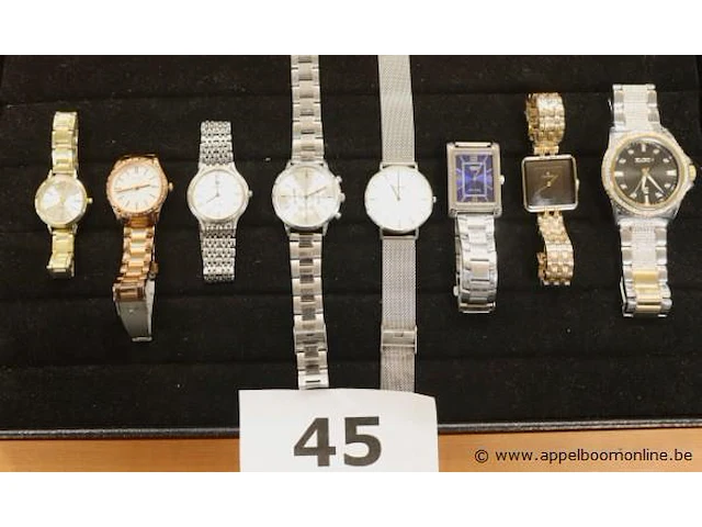 8 diverse horloges wo fossil, oozoo, royal, casio enz - afbeelding 1 van  4
