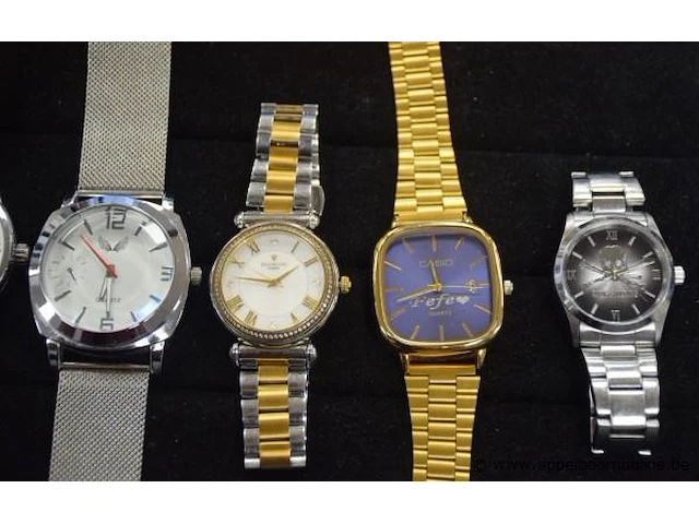8 diverse horloges wo hilfinger, fossil, martyn line, casio enz - afbeelding 4 van  4