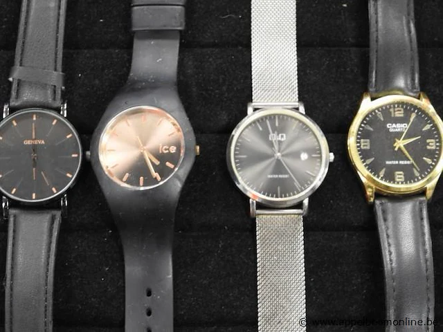 8 diverse horloges w.o. ice, citizen, casio, d&g, q&q enz - afbeelding 2 van  4