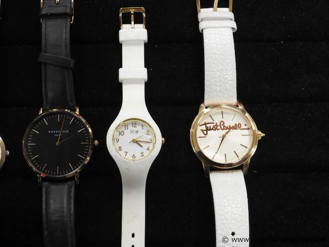 8 diverse horloges w.o. rodania, just cavalli, bering, oozoo, woodwatch enz - afbeelding 4 van  4