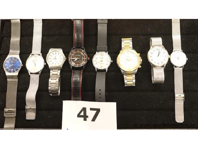 8 diverse horloges wo skagen, citizen, pulsar, fossile enz - afbeelding 1 van  4